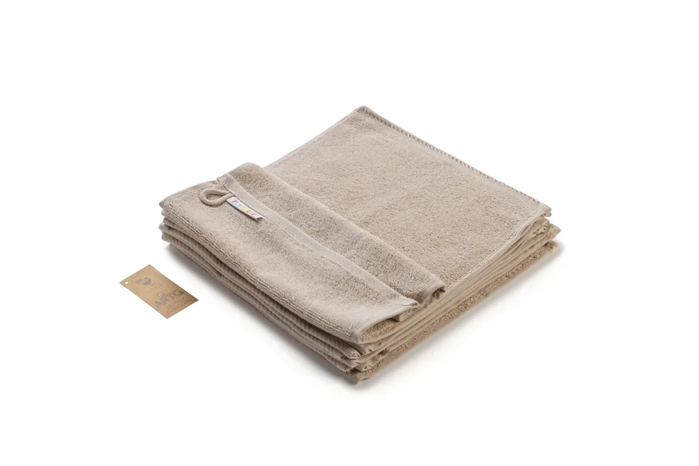 Facetowel