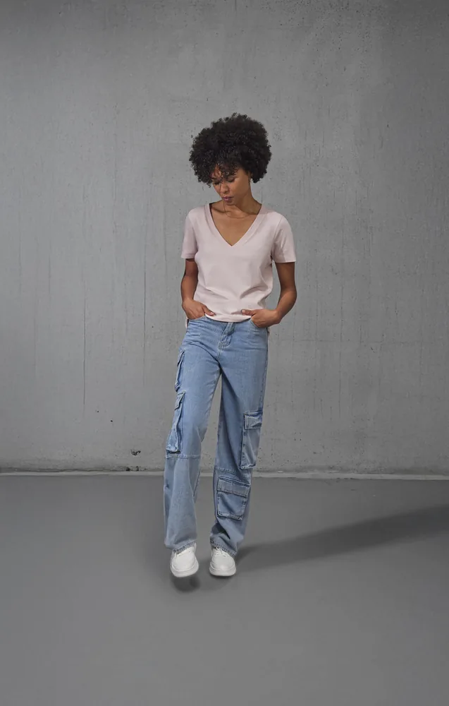 Women´s #E150 V T-Shirt