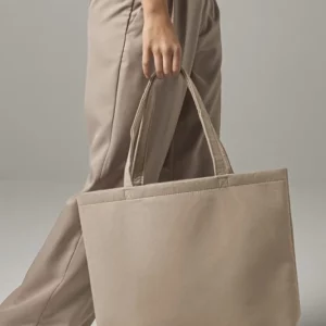 Felt Shopper