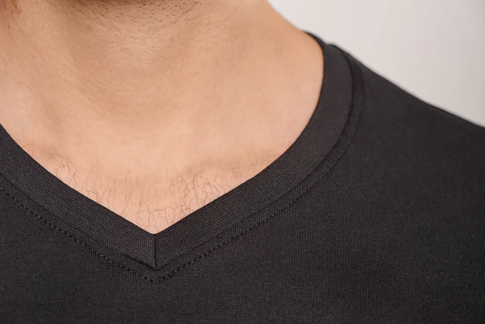Men´s Luxury V-Neck Tees – Image 4
