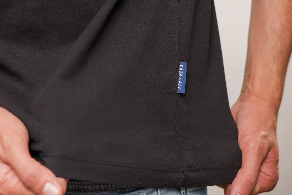 Men´s Luxury V-Neck Tees – Image 6